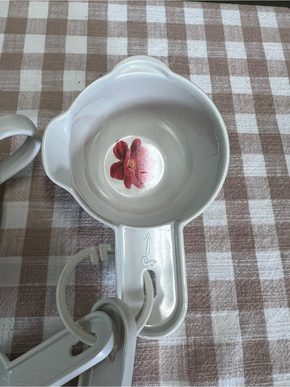 The pioneer woman measuring cups 4 piece melamine